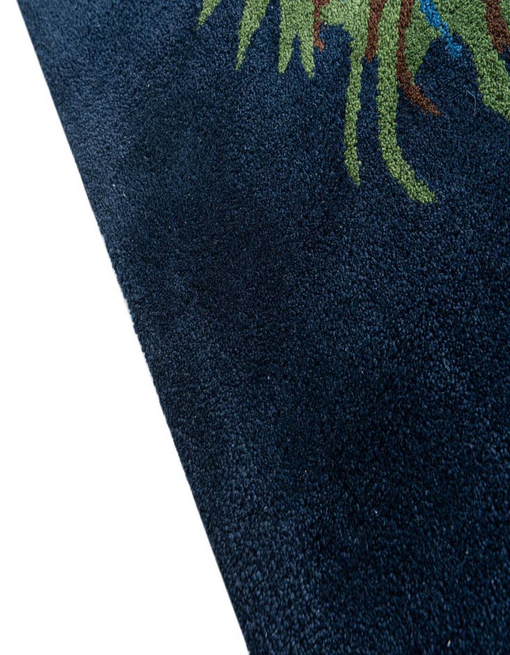 Detail image of  7' 5 x 7' 6 Agra Rug