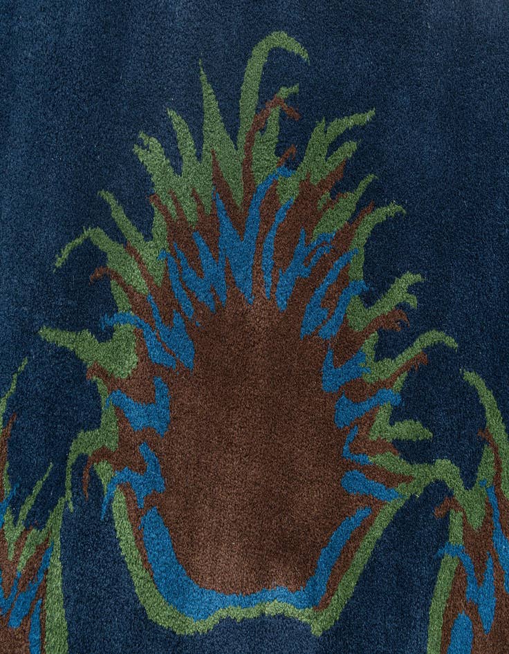 Detail image of  7' 5 x 7' 6 Agra Rug