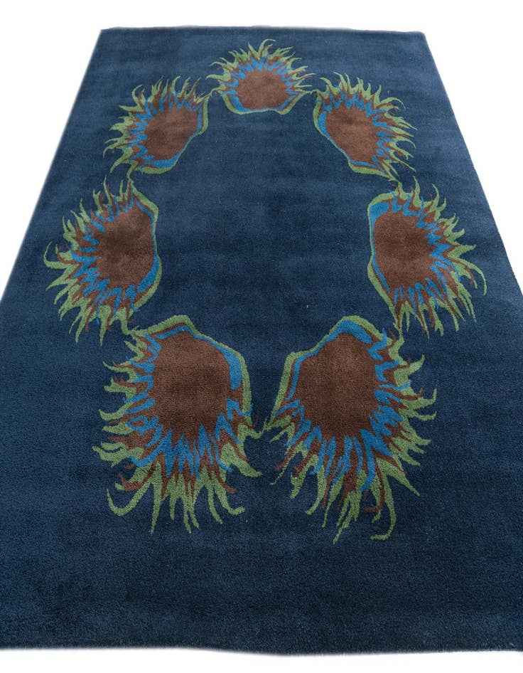 Detail image of  7' 5 x 7' 6 Agra Rug