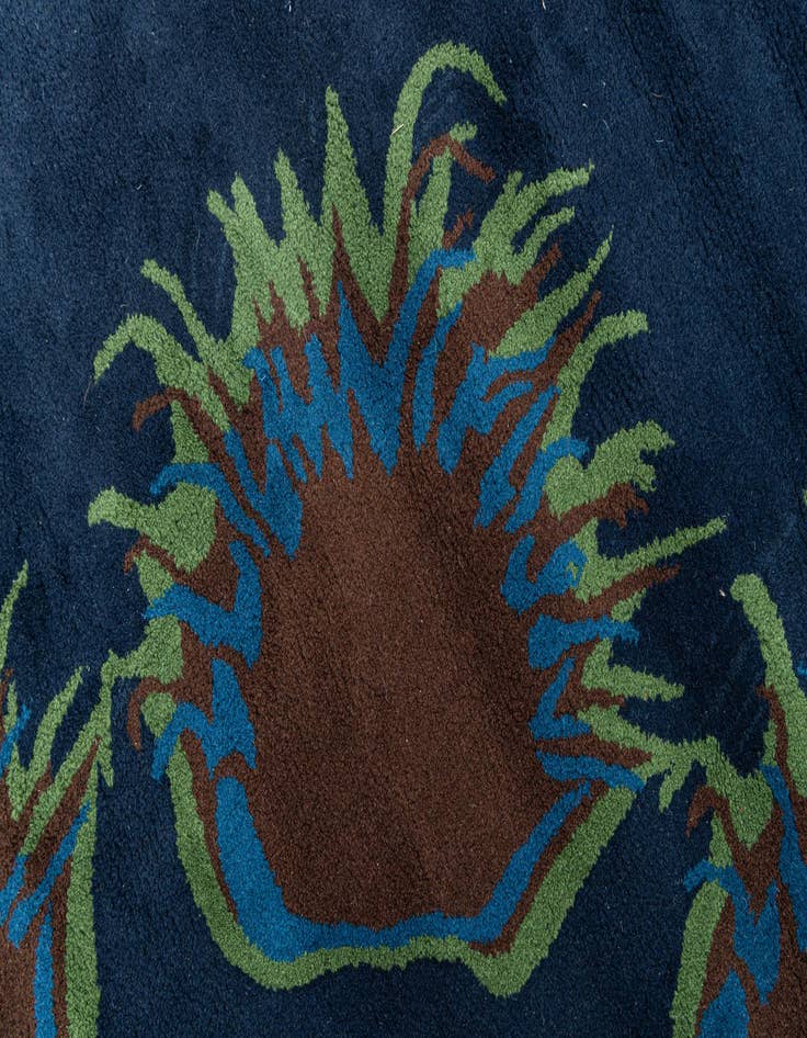 Detail image of  7' 5 x 7' 6 Agra Rug