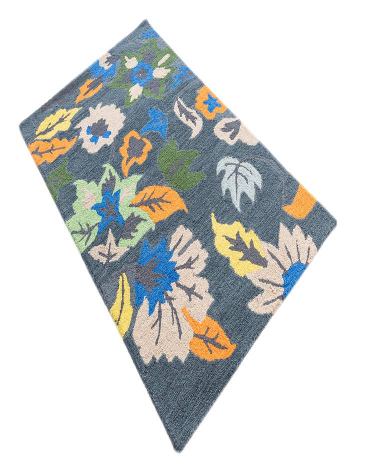 Detail image of  3' x 5' Agra Rug