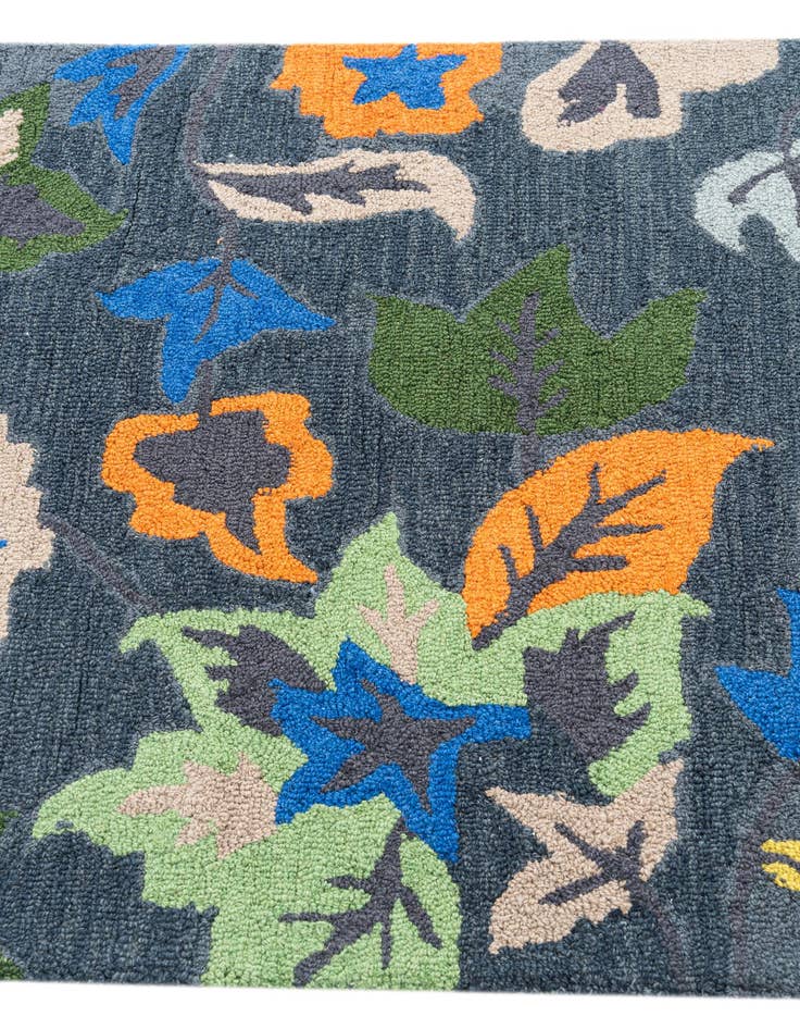 Detail image of  3' x 5' Agra Rug