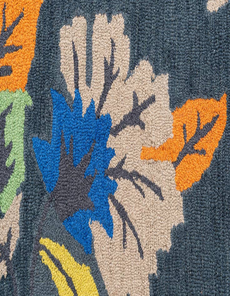 Detail image of  3' x 5' Agra Rug