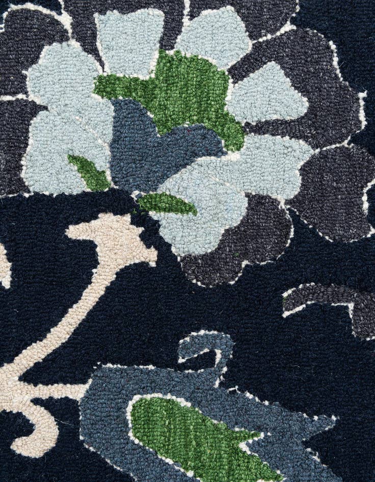 Detail image of  3' 1 x 5' Agra Rug