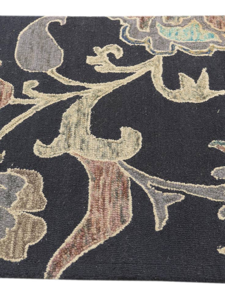 Detail image of  3' x 5' Agra Rug