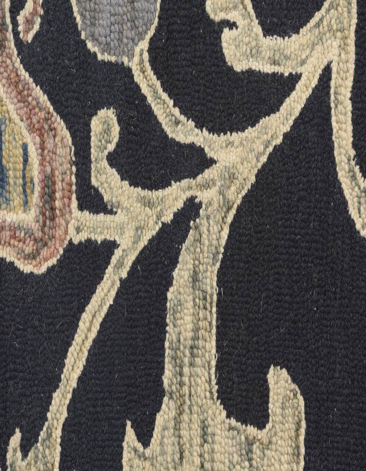 Detail image of  3' x 5' Agra Rug