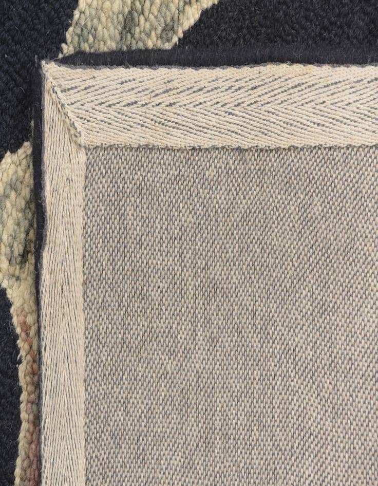 Detail image of  3' x 5' Agra Rug