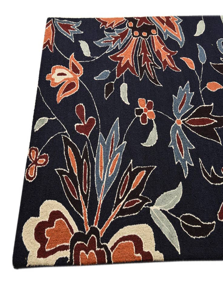 Detail image of  5' 1 x 7' 11 Agra Rug