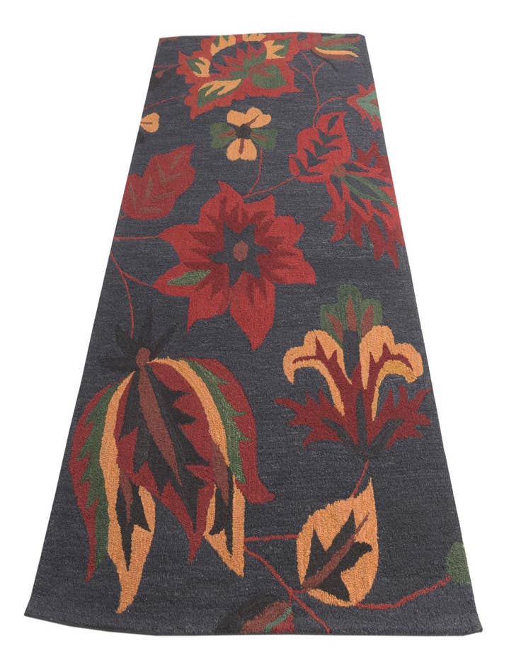 Detail image of  5' 1 x 8' Agra Wool Rug