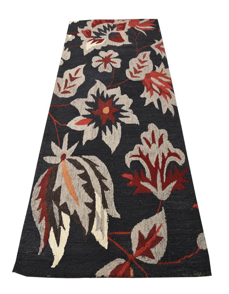 Detail image of  5' 1 x 8' Agra Wool Rug