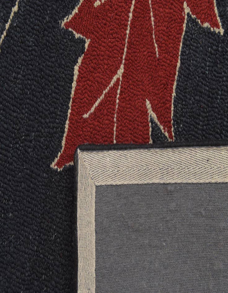 Detail image of  5' 1 x 8' Agra Wool Rug