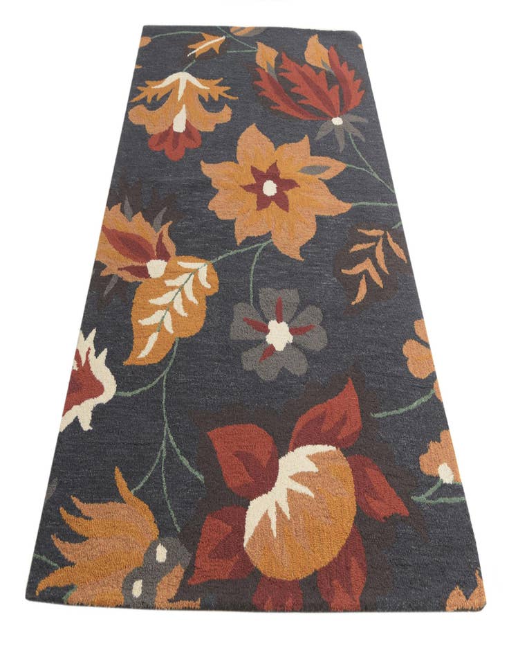 Detail image of  5' x 8' Agra Wool Rug