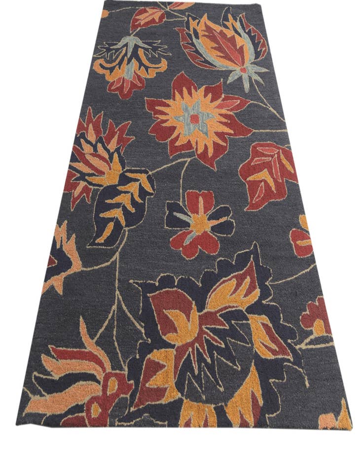 Detail image of  5' x 8' Agra Wool Rug