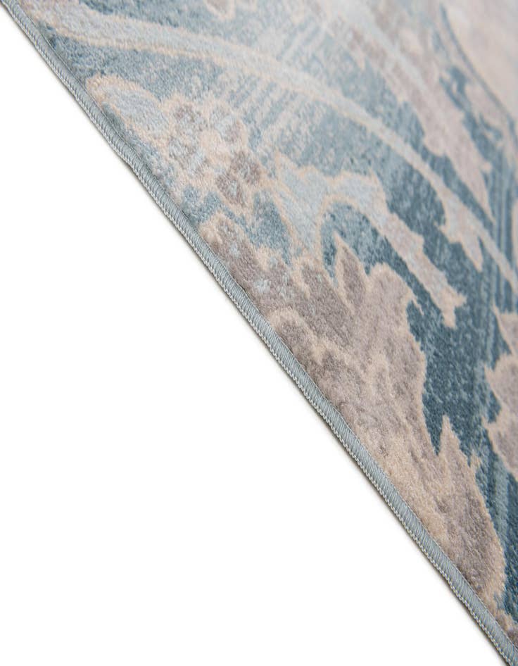 Detail image of  4' 10 x 8' Alexis Rug