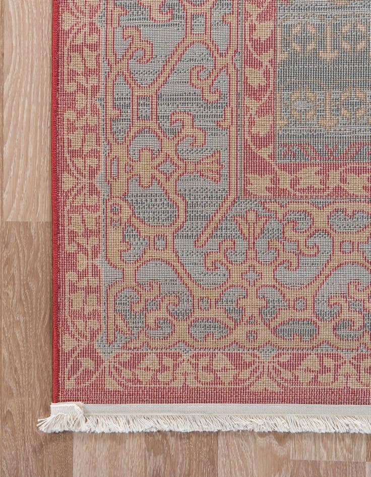 Detail image of  7' x 10' Amina Rug