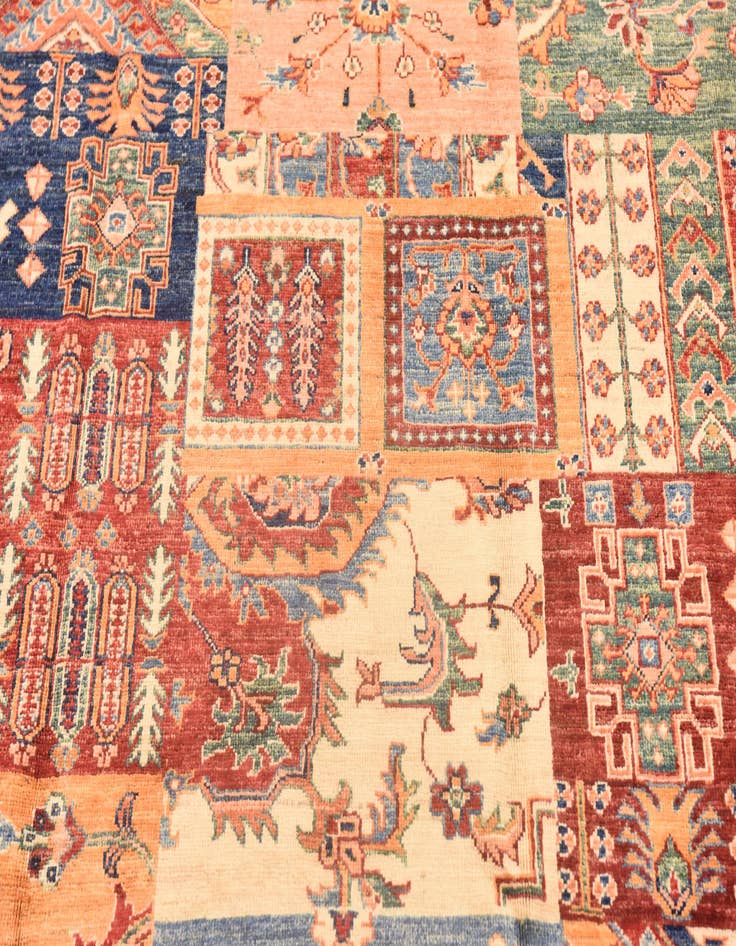 Detail image of  5' 8 x 7' 9  Hand Knotted Ariana Ziegler Rug