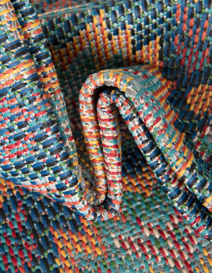 Detail image of  9' x 12'  Washable Baja Indoor / Outdoor Rug