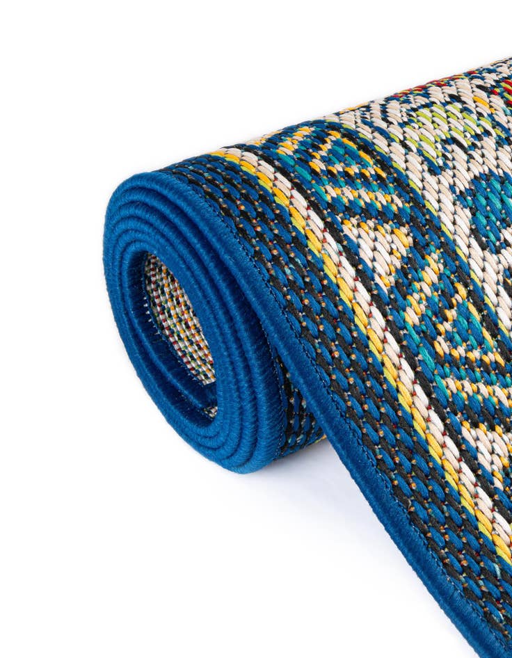 Detail image of  6' x 9'  Washable Baja Indoor / Outdoor Rug