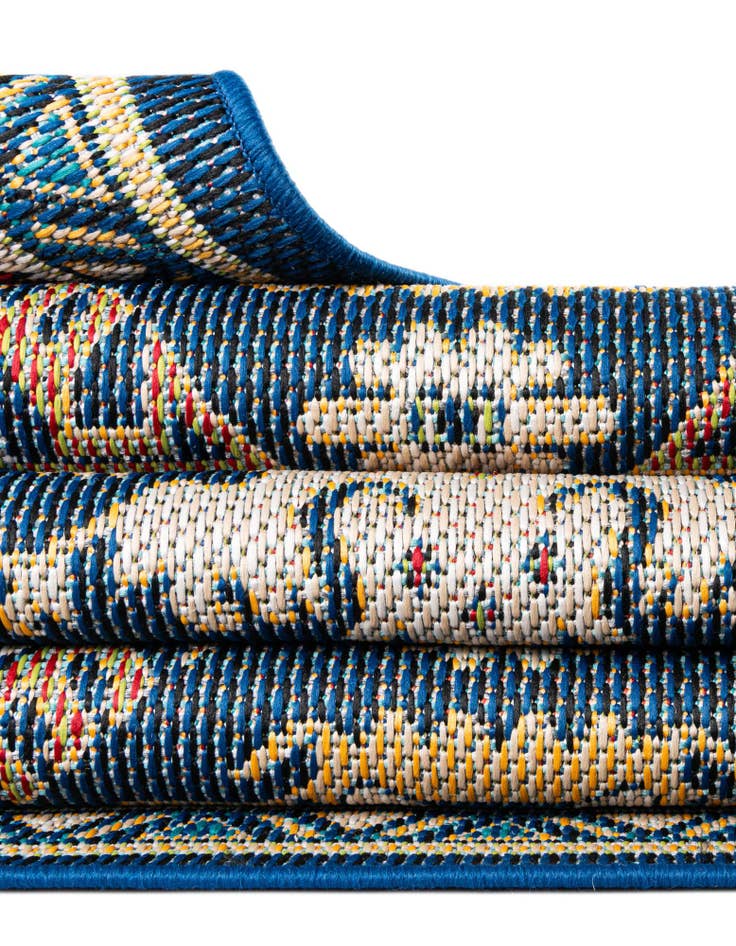 Detail image of  6' x 9'  Washable Baja Indoor / Outdoor Rug