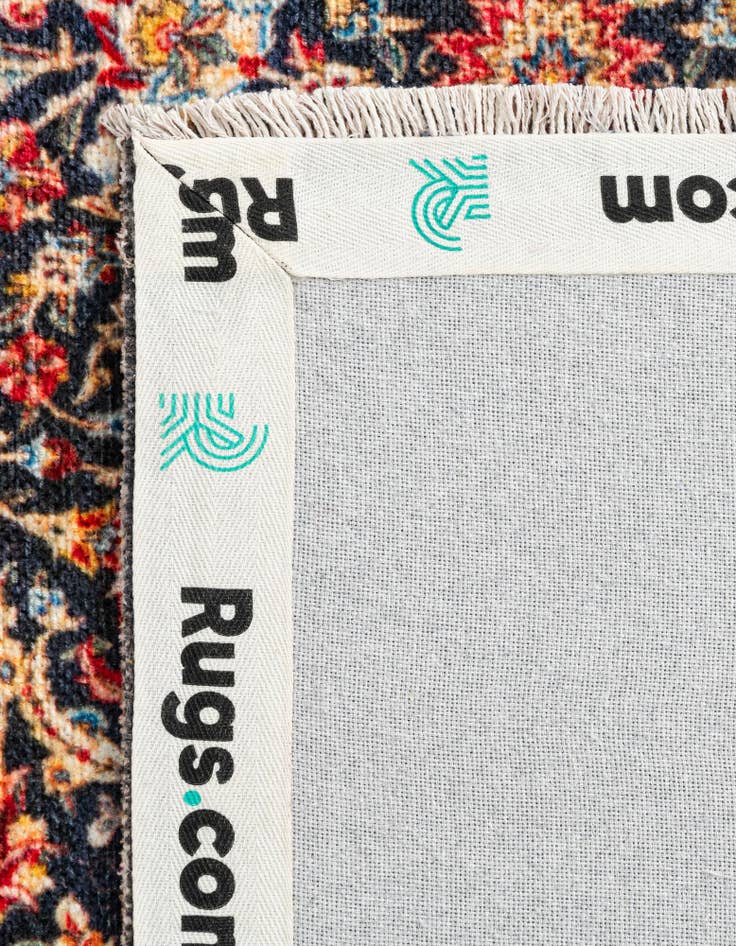 Detail image of  6' 1 x 9' Boutique Rug