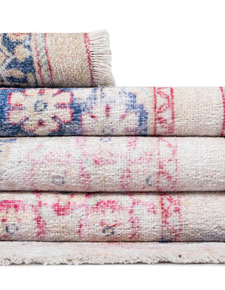 Detail image of  6' 1 x 9' Boutique Rug