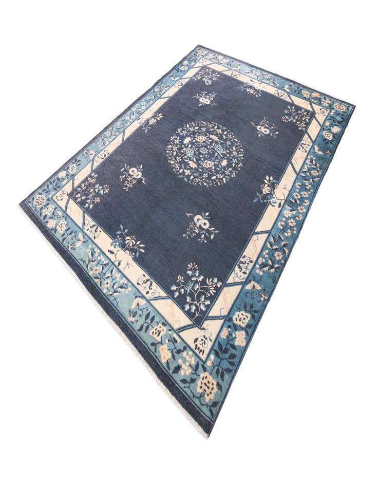 Detail image of  7' 10 x 10' Boutique Rug