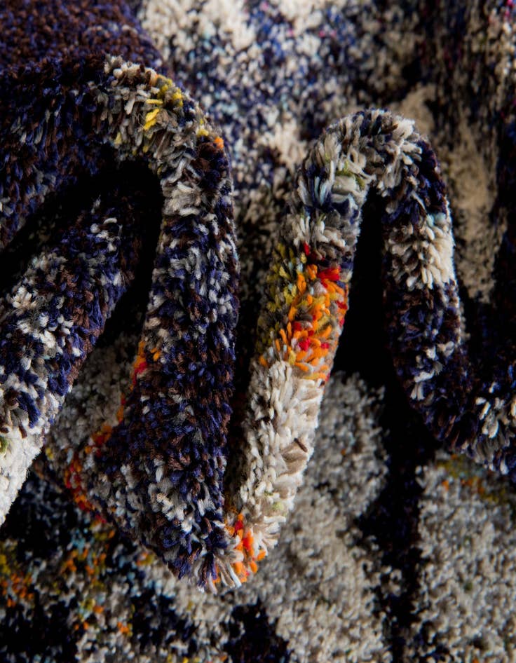 Detail image of  2' 2 x 3'  Washable Carnevale Rug