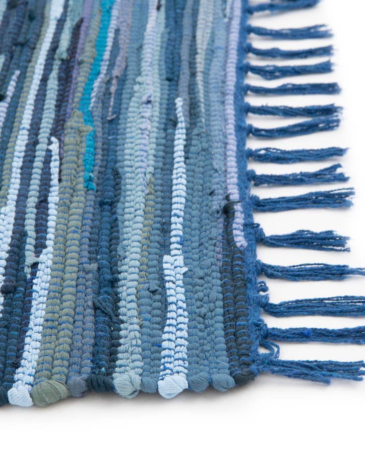 Detail image of  2' 2 x 3'  Hand Woven Chindi Cotton Rug