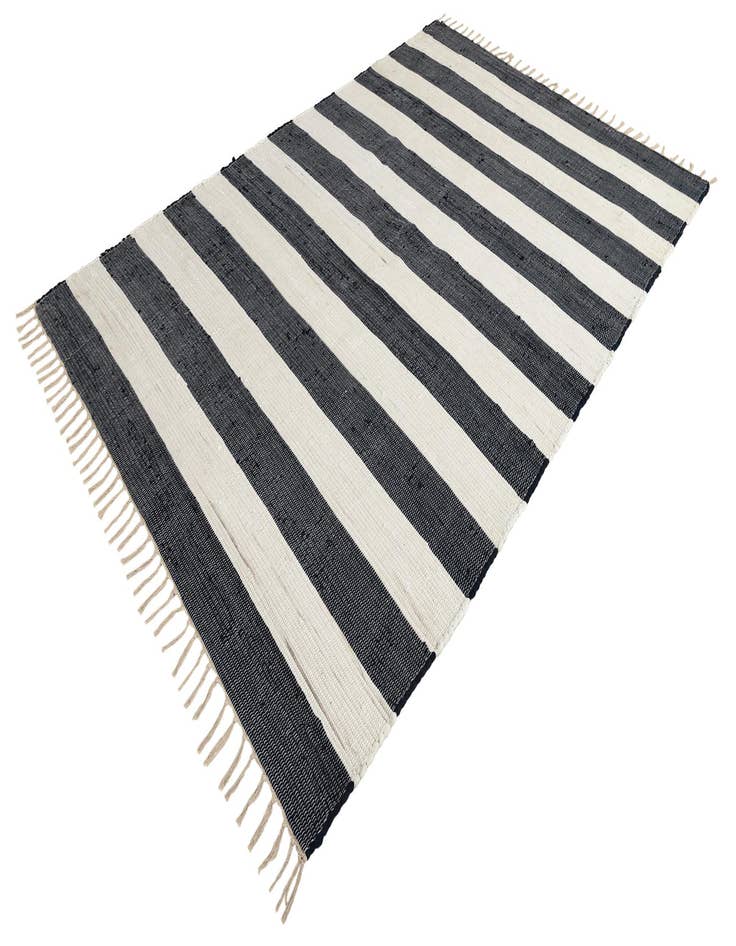 Detail image of  6' 1 x 9'  Hand Woven Chindi Rag Rug