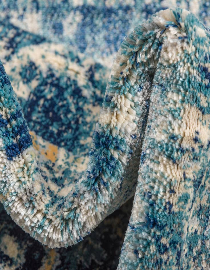 Detail image of  8' x 11' 4 Dahlia Rug