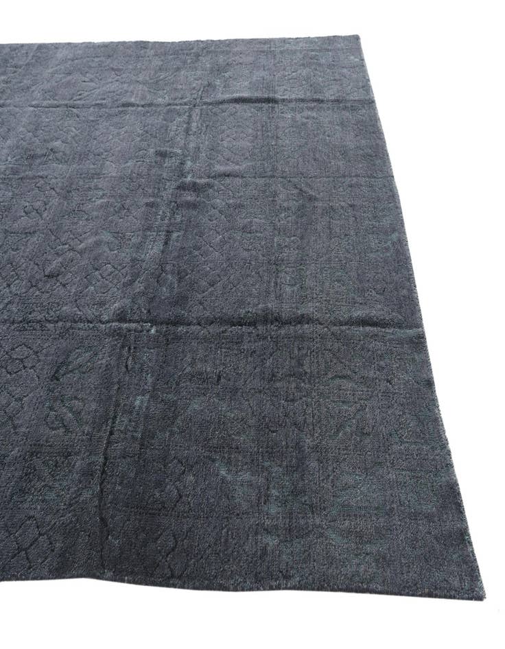 Detail image of  7' 10 x 10'  Hand Knotted Darya Rug