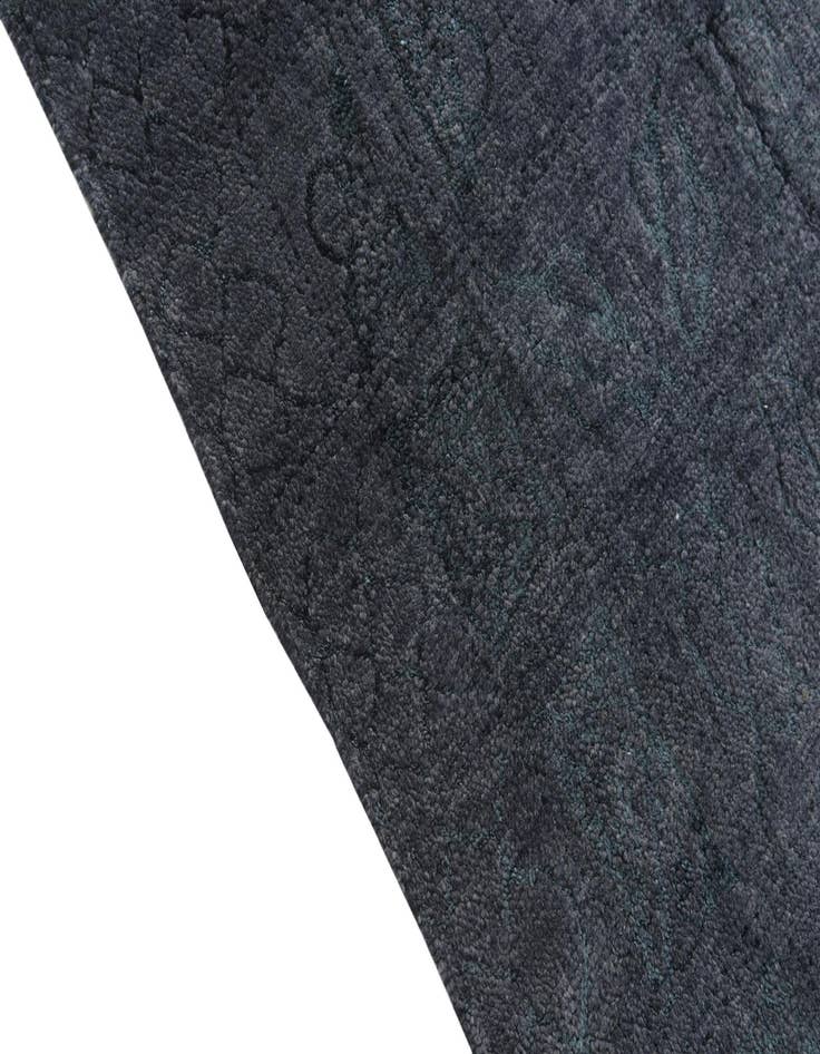 Detail image of  7' 10 x 10'  Hand Knotted Darya Rug