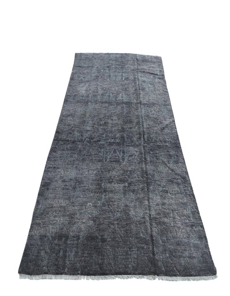 Detail image of  5' 3 x 8' 10  Hand Knotted Darya Rug