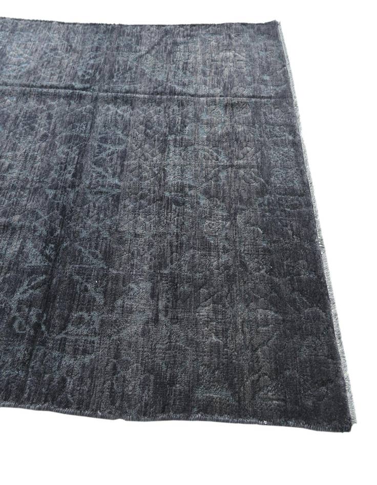 Detail image of  5' 3 x 8' 10  Hand Knotted Darya Rug