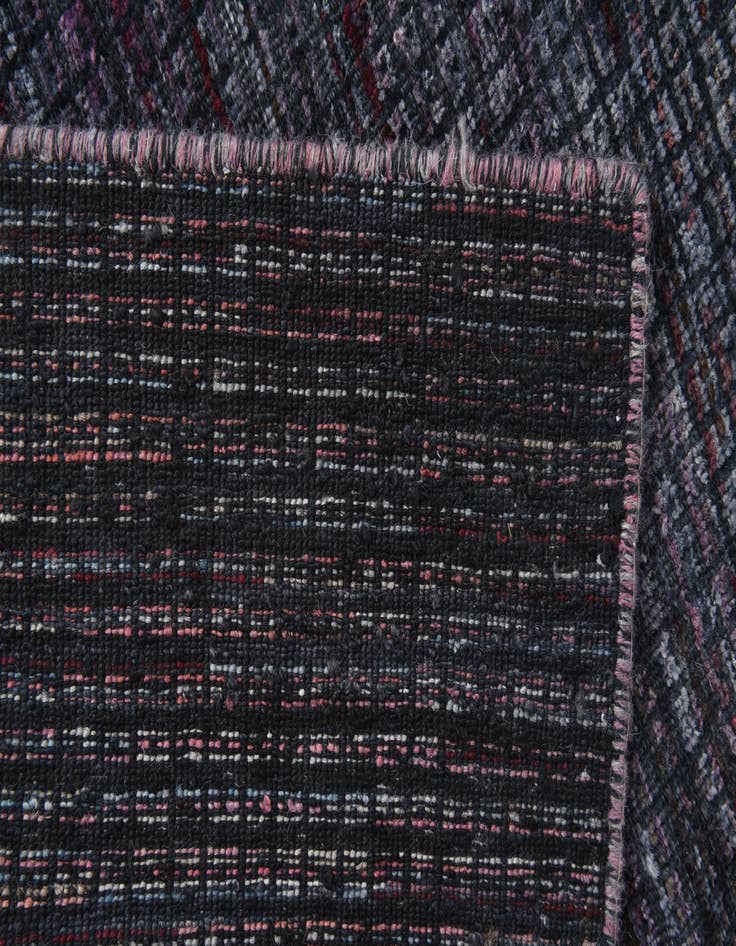 Detail image of  6' 5 x 9' 4  Hand Knotted Darya Wool Rug