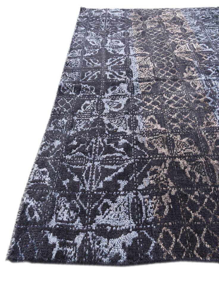 Detail image of  5' 1 x 8' 1  Hand Knotted Darya Rug