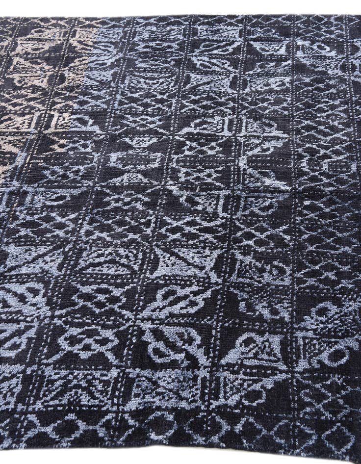 Detail image of  5' 1 x 8' 1  Hand Knotted Darya Rug