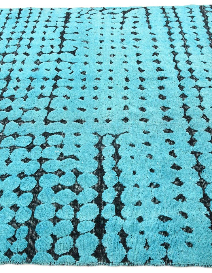 Detail image of  6' 6 x 10' 5  Hand Knotted Darya Wool Rug