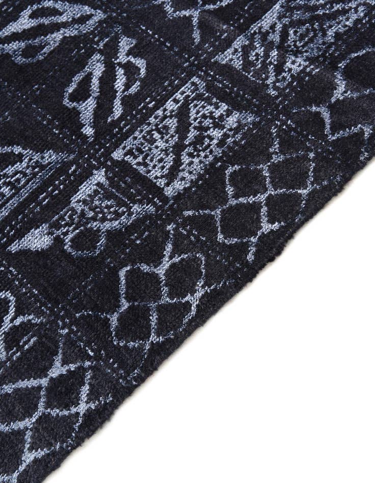 Detail image of  7' 11 x 10' 1  Hand Knotted Darya Rug