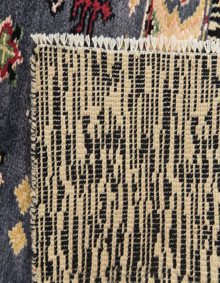 Detail image of  5' 4 x 8' 5  Hand Knotted Darya Rug