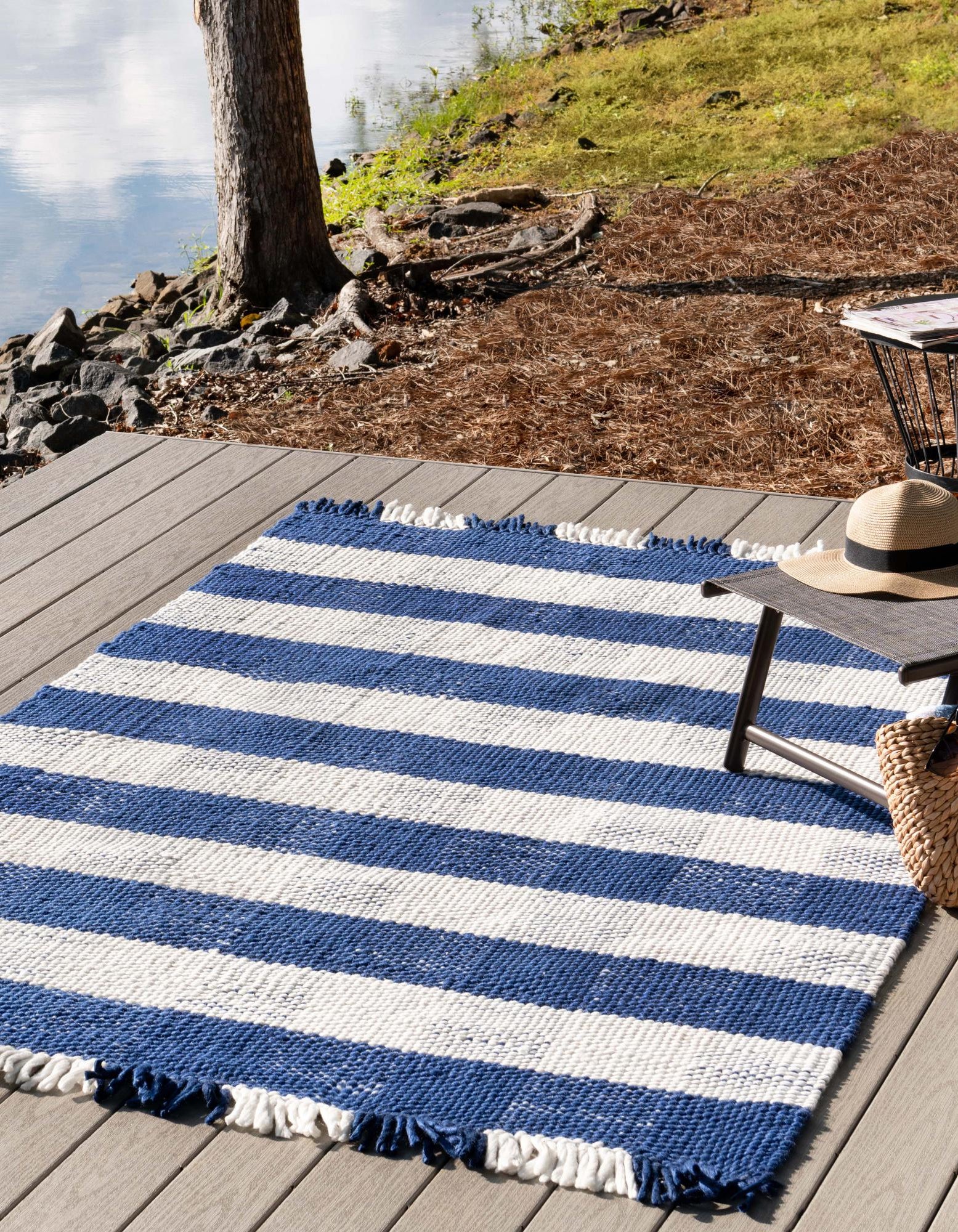Navy Blue 5' 3 x 8' Eco Plaid Indoor Washable Indoor / Outdoor Rug ...