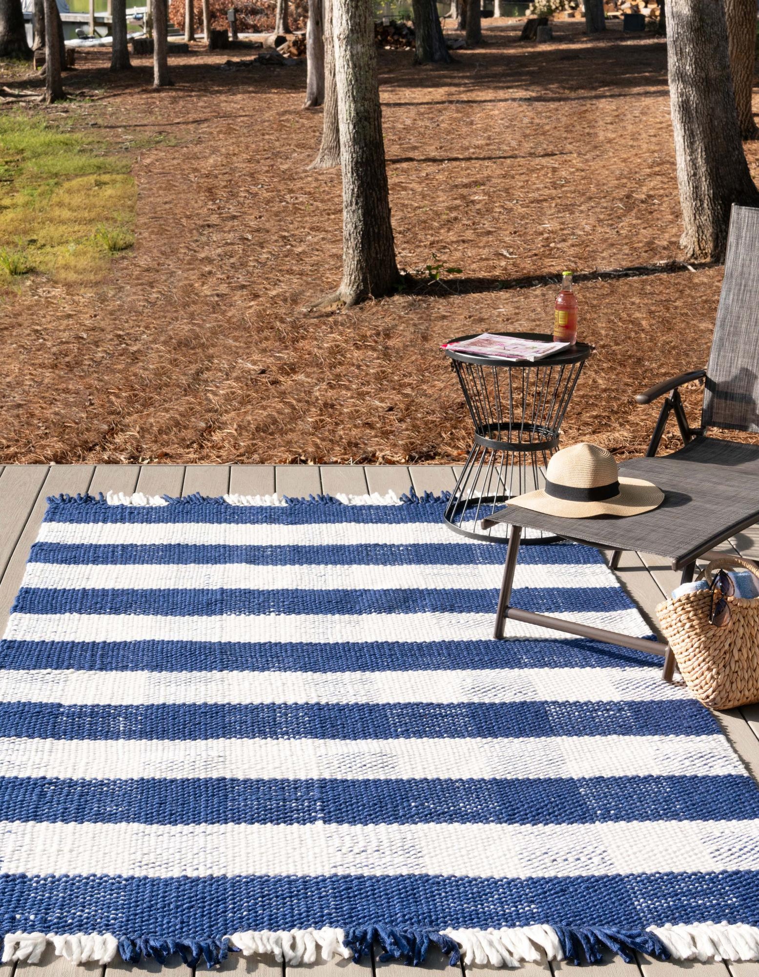 Navy Blue 5' 3 x 8' Eco Plaid Indoor Washable Indoor / Outdoor Rug ...