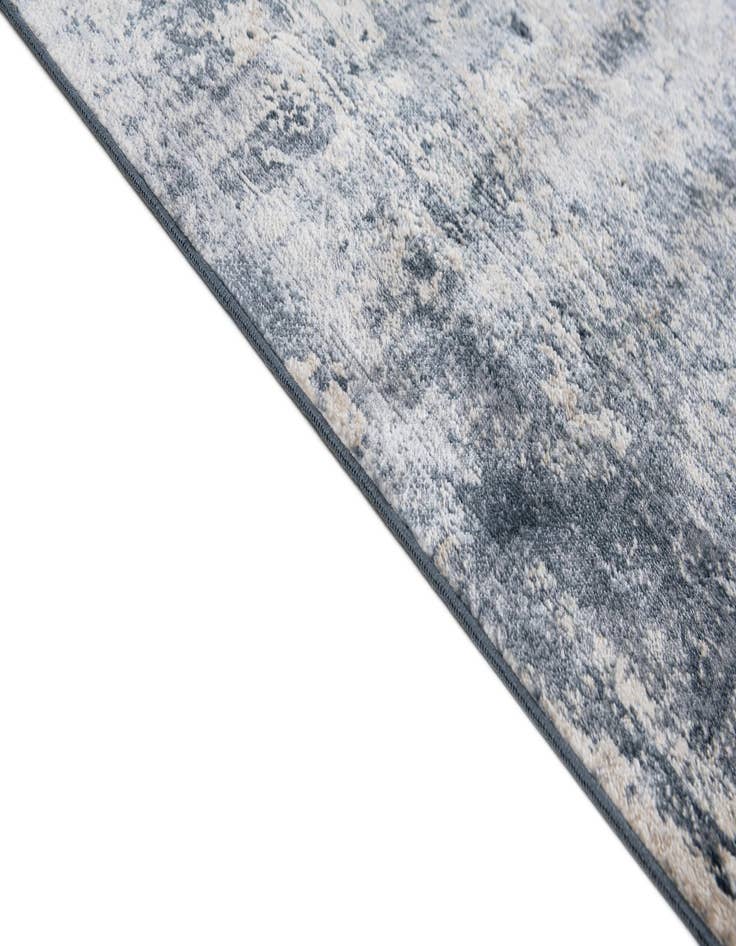 Detail image of  5' 2 x 7' 7 Eliza Rug