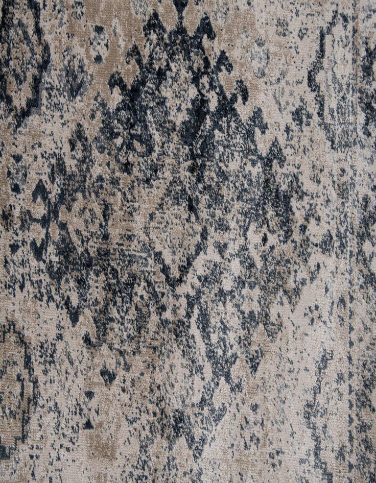 Detail image of  5' x 7' 7 Eliza Rug