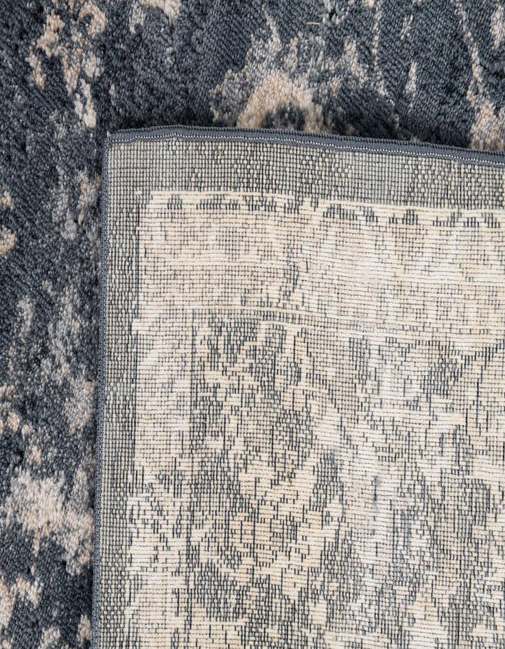 Detail image of  5' x 7' 8 Eliza Rug