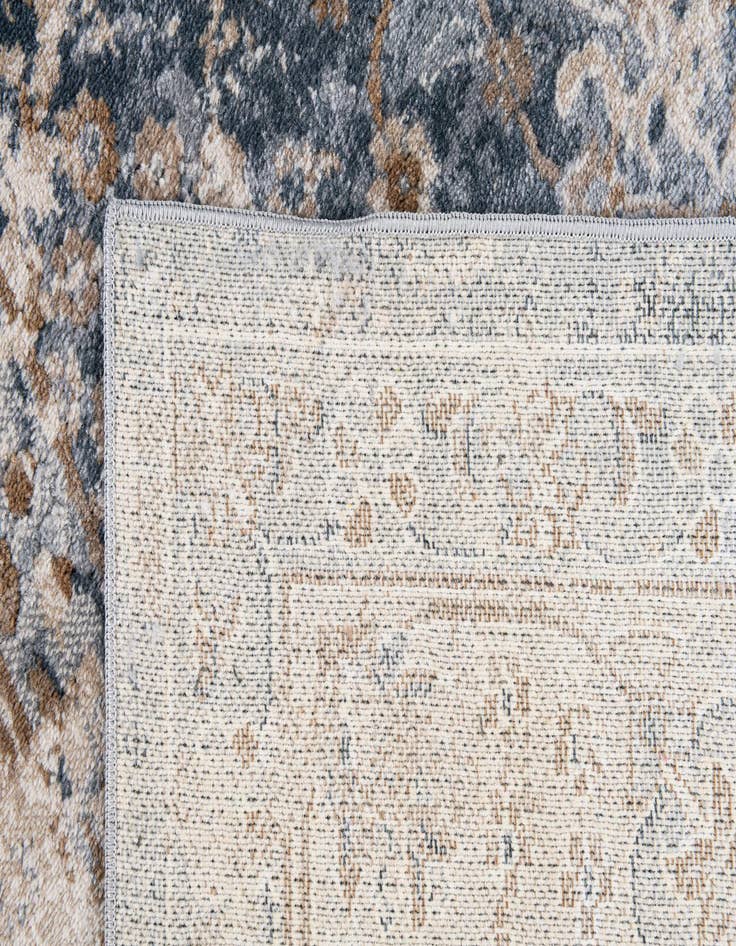 Detail image of  5' x 7' 6 Eliza Rug