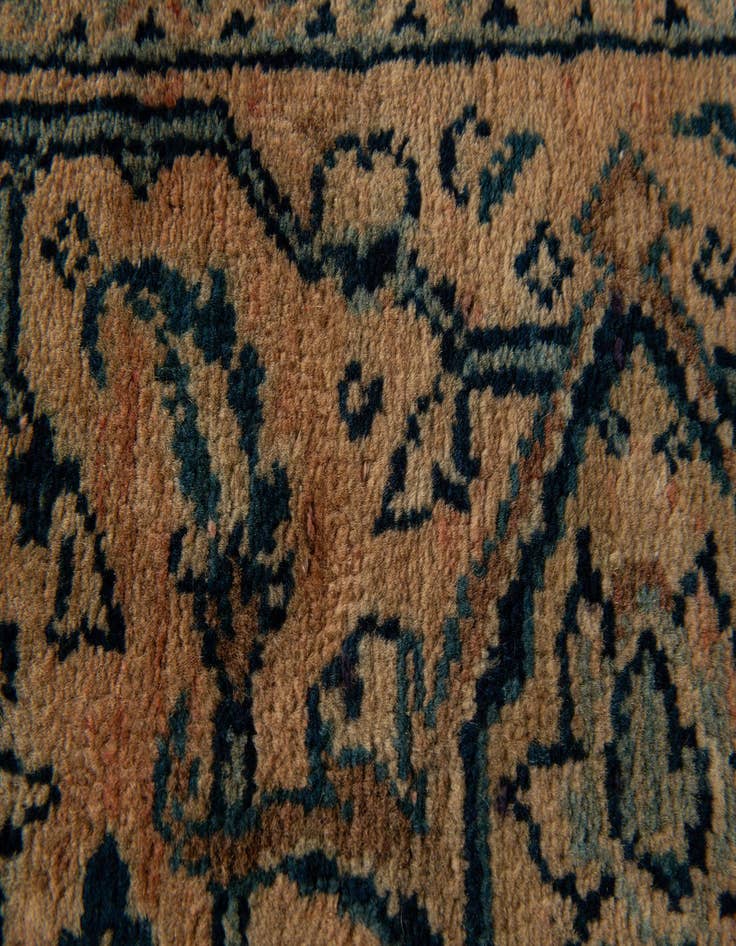 Detail image of  9' 9 x 16' 5  Hand Knotted Farahan Persian Wool Rug