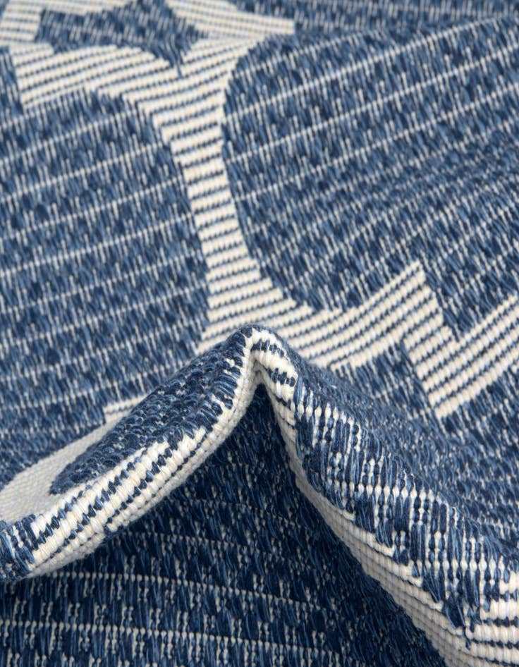 Detail image of  4' 2 x 6' Georgia Rug