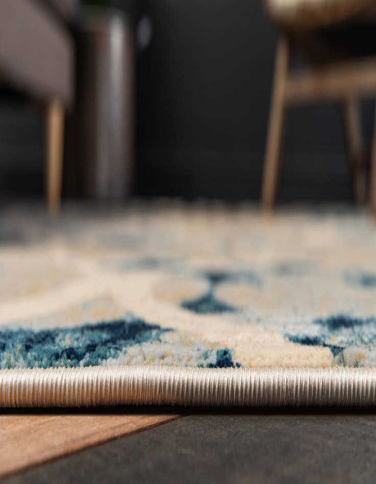 Detail image of 4' x 6' Gossamer Rug