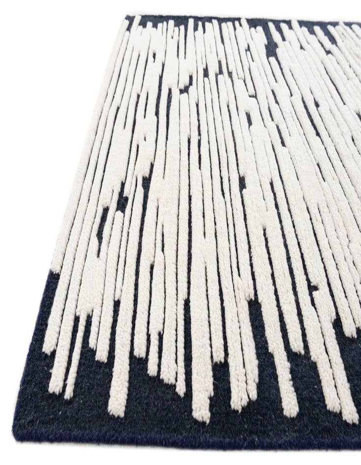 Detail image of  4' x 6'  Hand Woven Hand Woven Rug